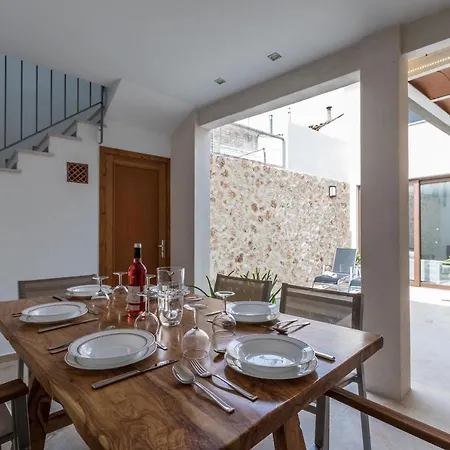 Prázdninový dům Msv Casa Bruguera, Casa Renovada En El Centro De